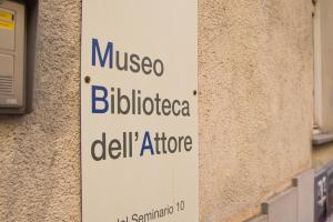 Esterno biblioteca