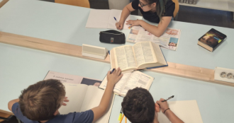Sala lettura Biblioteca De Amicis